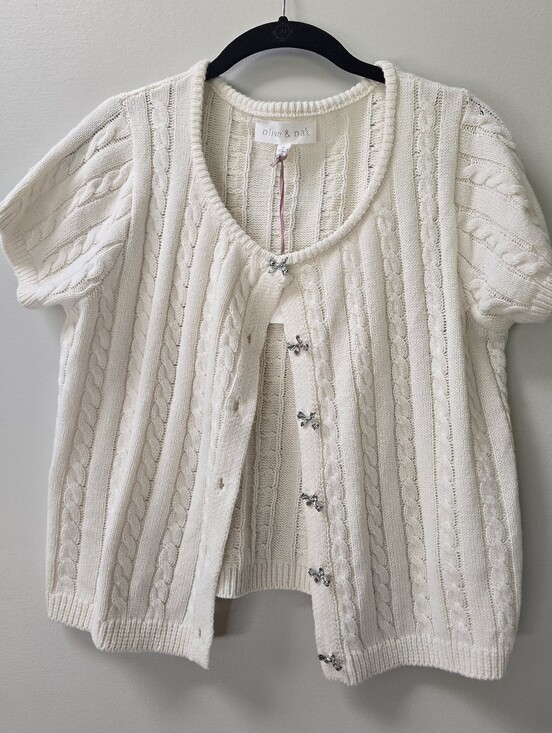 Olive & Oak Sweaters - Olive & Oak Cream Cable-Knit Short Sleeve Cardigan with Decorative Clasps